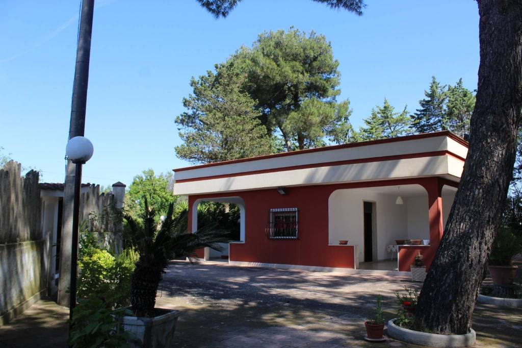 Villa in vendita a Francavilla Fontana contrada Monteciminiello