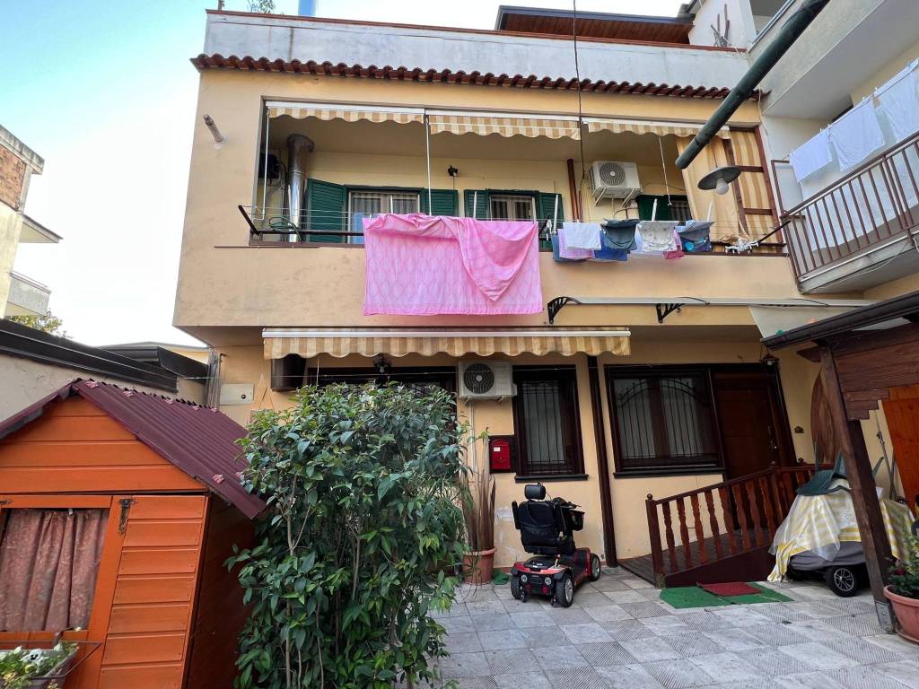 Villa in vendita a Pagani via Franco Barbato, 38
