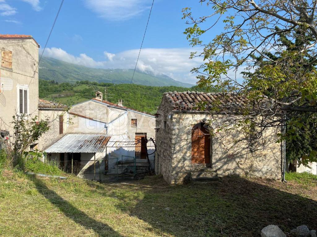 Casa Indipendente in vendita a Corvara contrada Chiusole