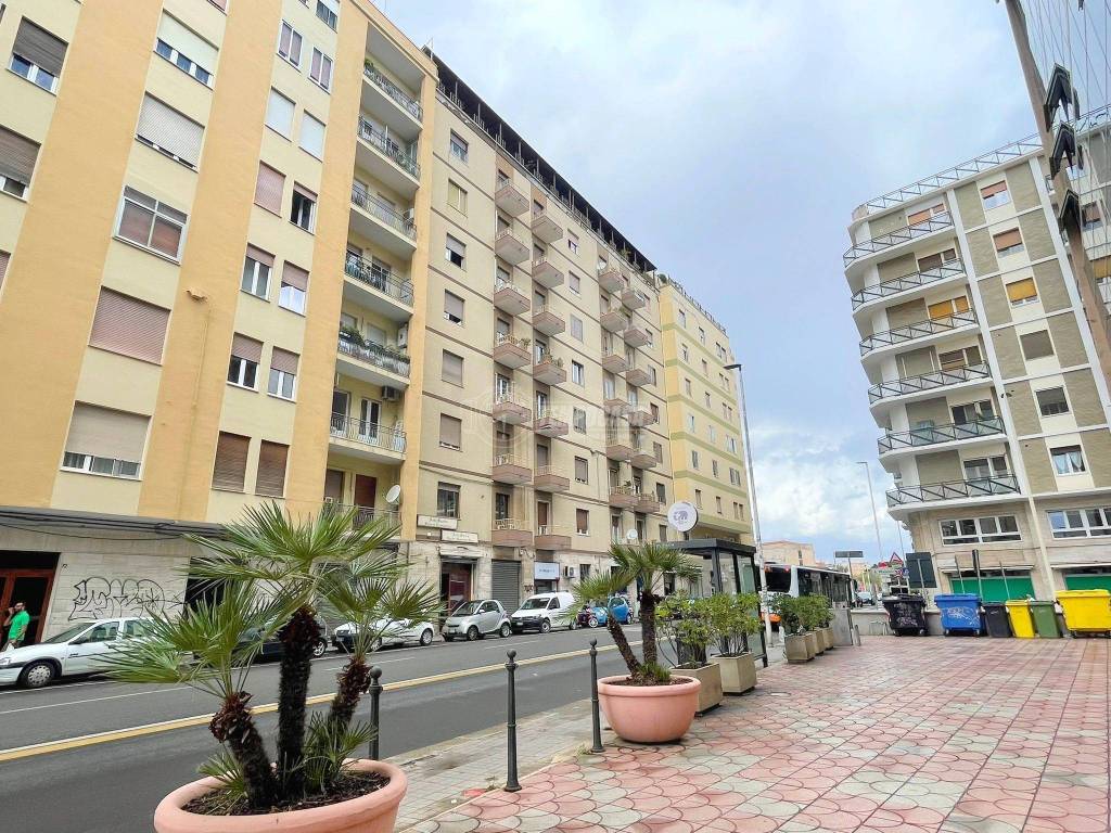 Appartamento in vendita a Cagliari via Ottone Bacaredda, 84