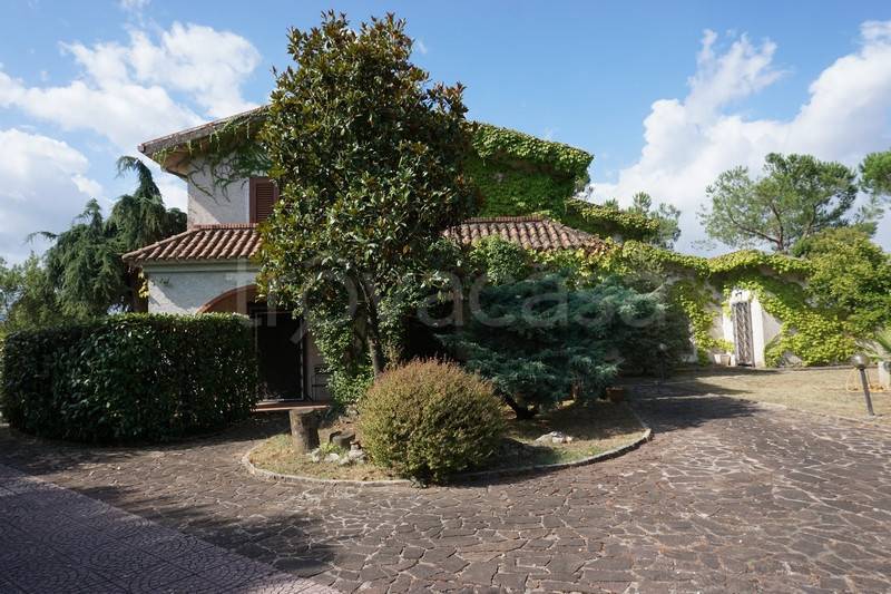 Villa in vendita ad Anagni via Casilina