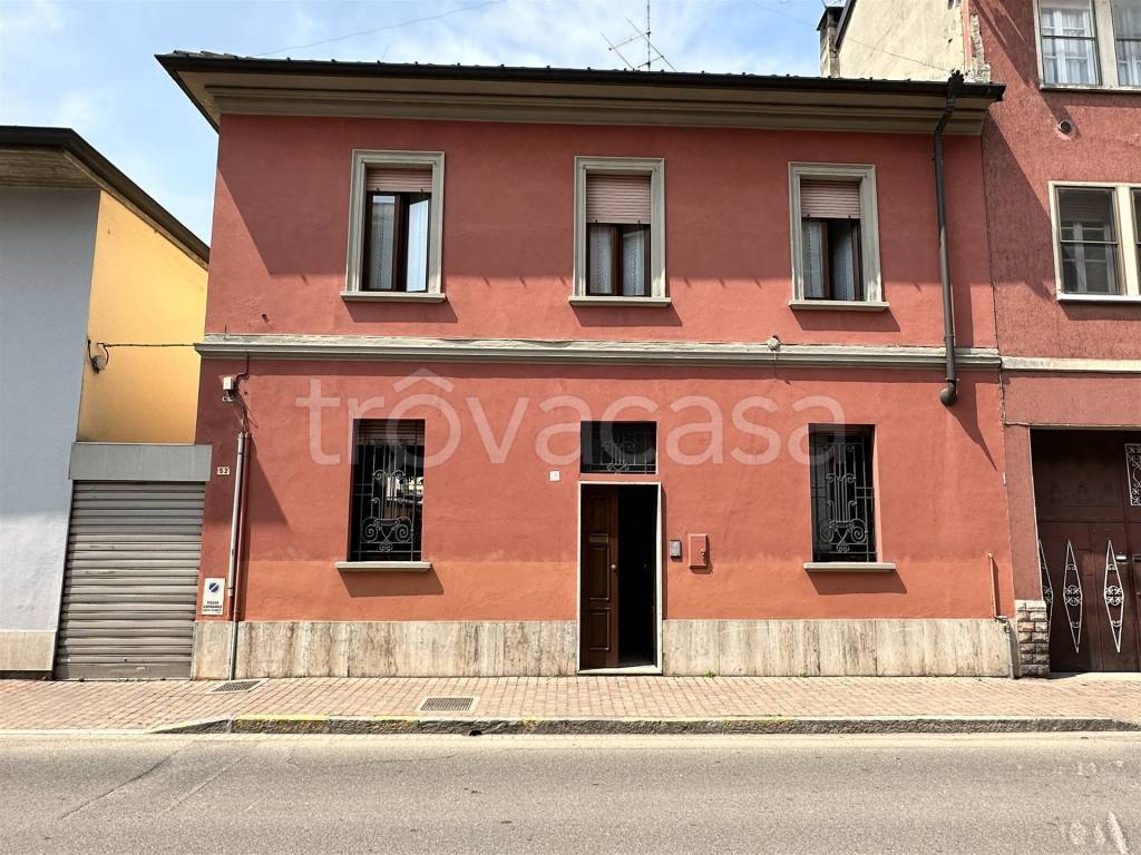 Villa Bifamiliare in vendita a Sant'Angelo Lodigiano via Mazzini