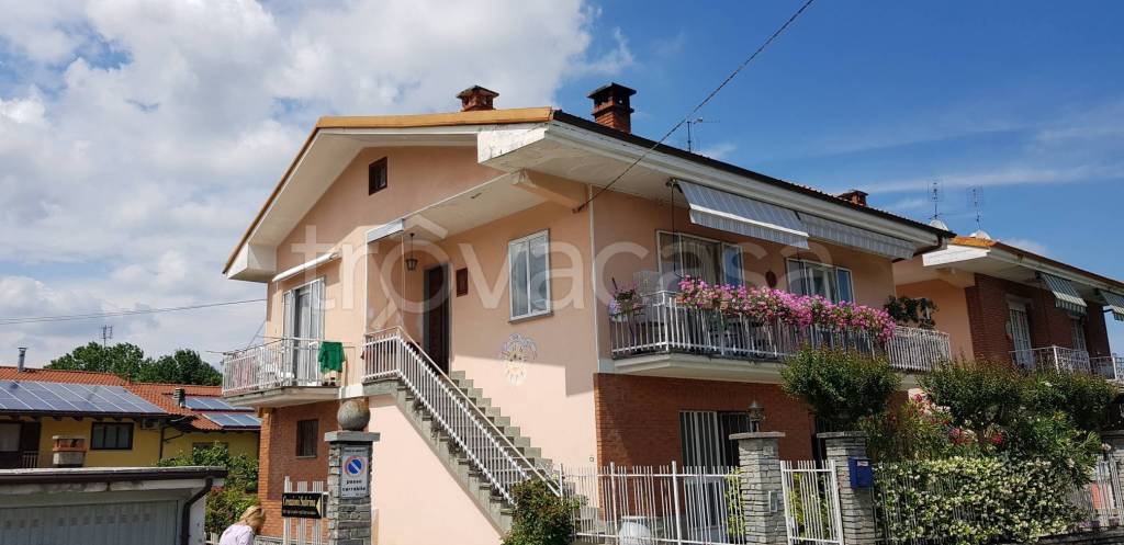 Villa in vendita a Bagnolo Piemonte
