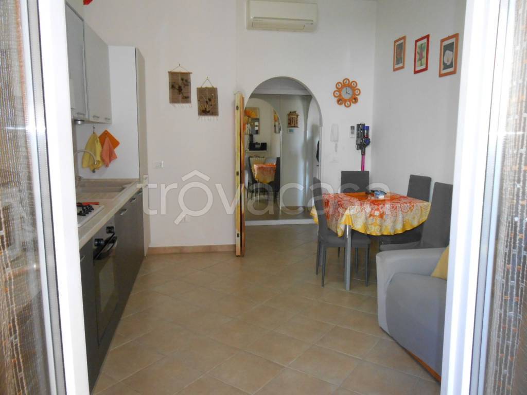 Appartamento in vendita a Mondolfo viale Giosuè Carducci, 202