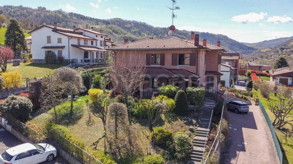 Villa in vendita a Valsamoggia via Forese