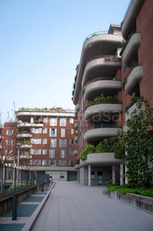 Appartamento in vendita a Milano via Olgettina, 65
