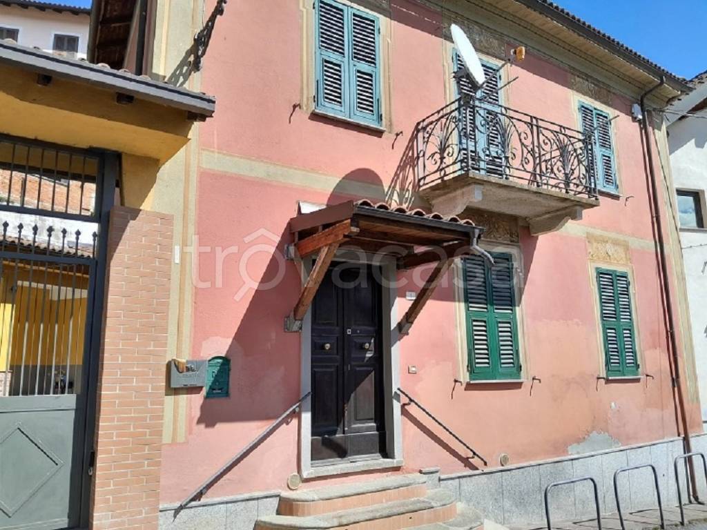 Casa Indipendente in vendita a Castelletto d'Orba via San Rocco, 1