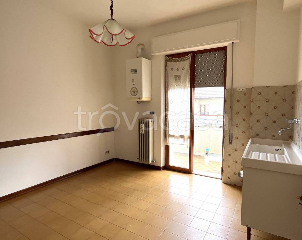 Appartamento in vendita a Folignano via Genova, 29