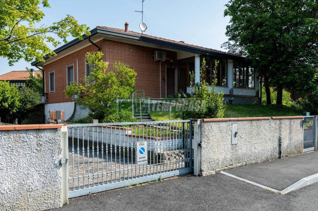 Villa in vendita a Settala via delle Rose, 10