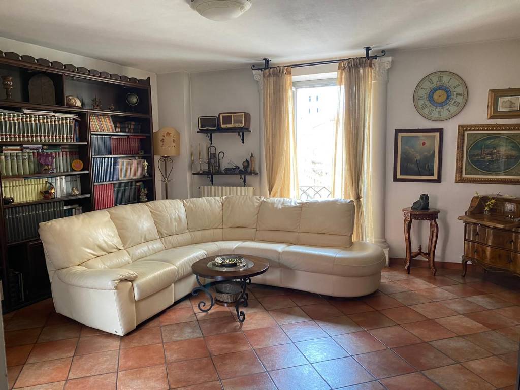 Appartamento in vendita ad Asti piazza Roma