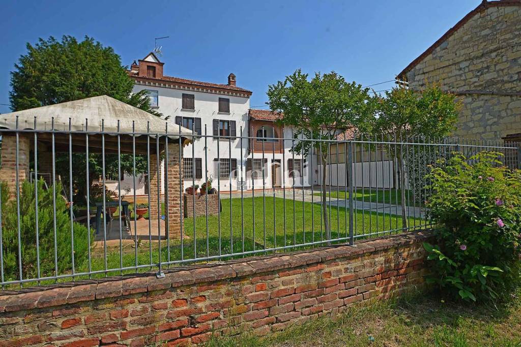 Villa in vendita a Rosignano Monferrato località Cascine Stodine, 47
