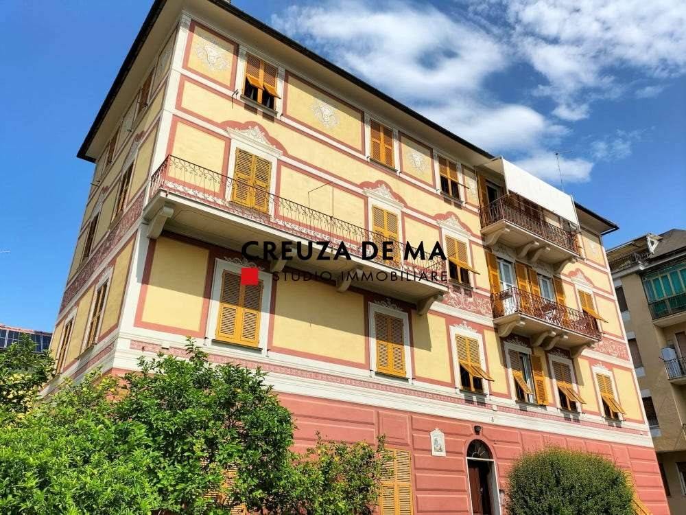 Appartamento in vendita a Rapallo via Costaguta