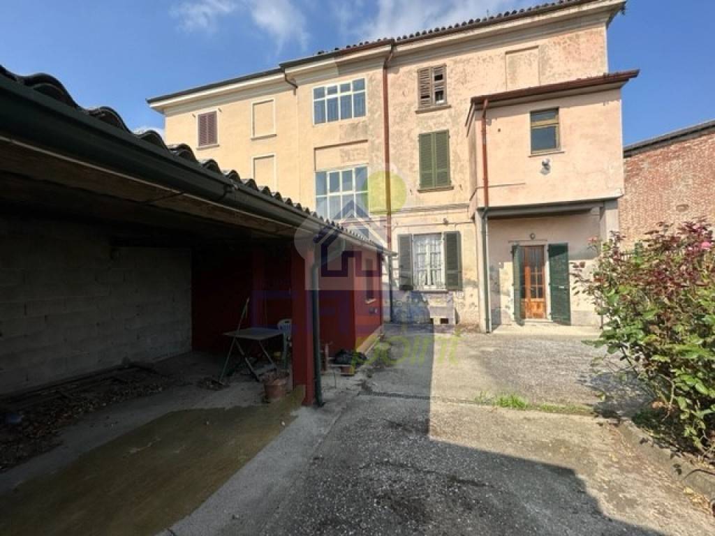Casa Indipendente in vendita a Monticelli Pavese via roma