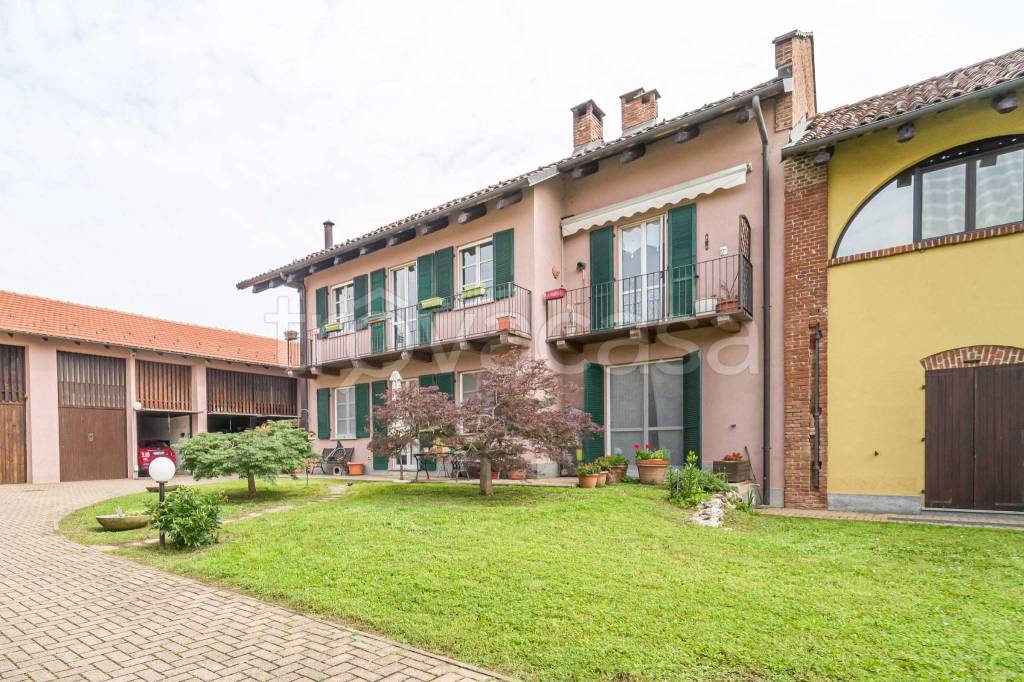 Appartamento in vendita a Rivalta di Torino borgata Dojrone, 9