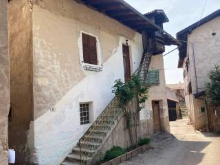 Casa indipendente in vendita a giovo piazza san valentino