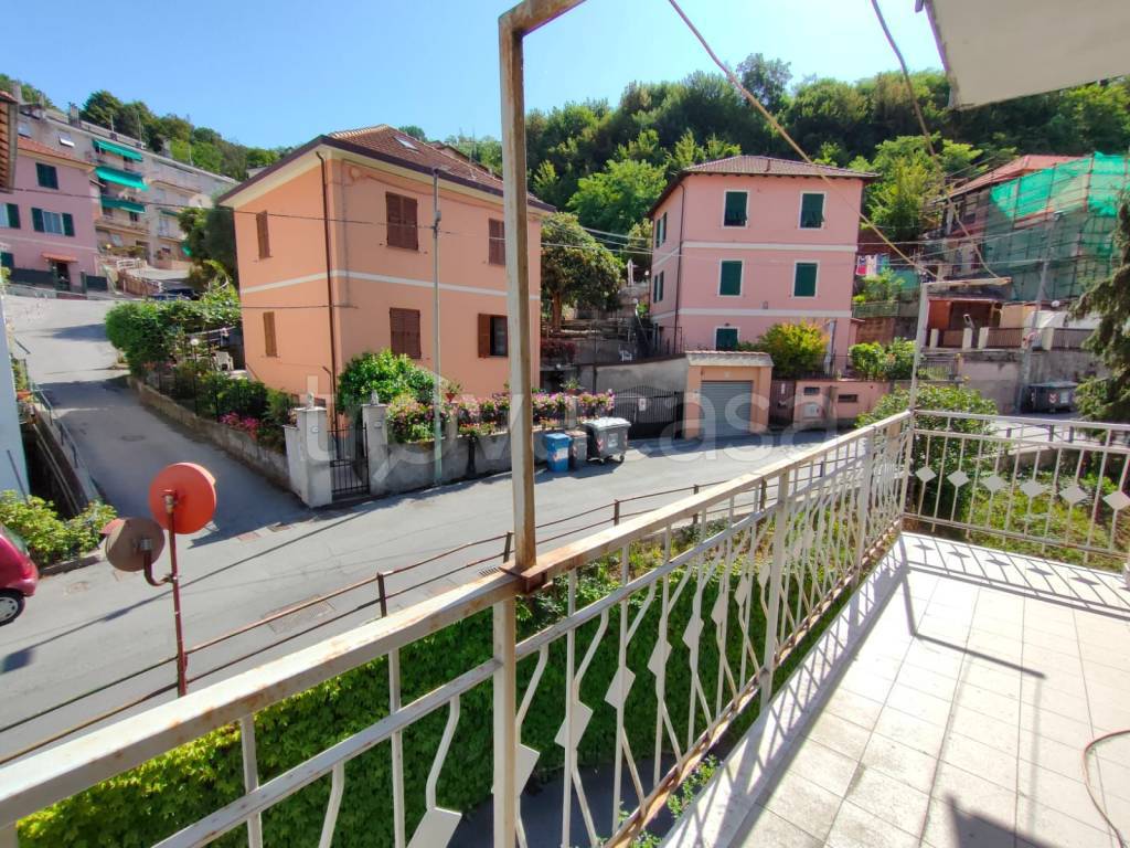 Appartamento in vendita a Genova via Val d'Astico, 15