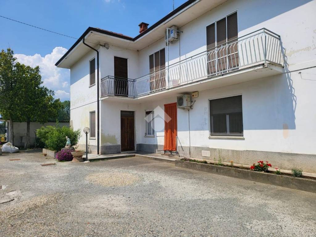 Villa Bifamiliare in vendita a Ciriè via corio