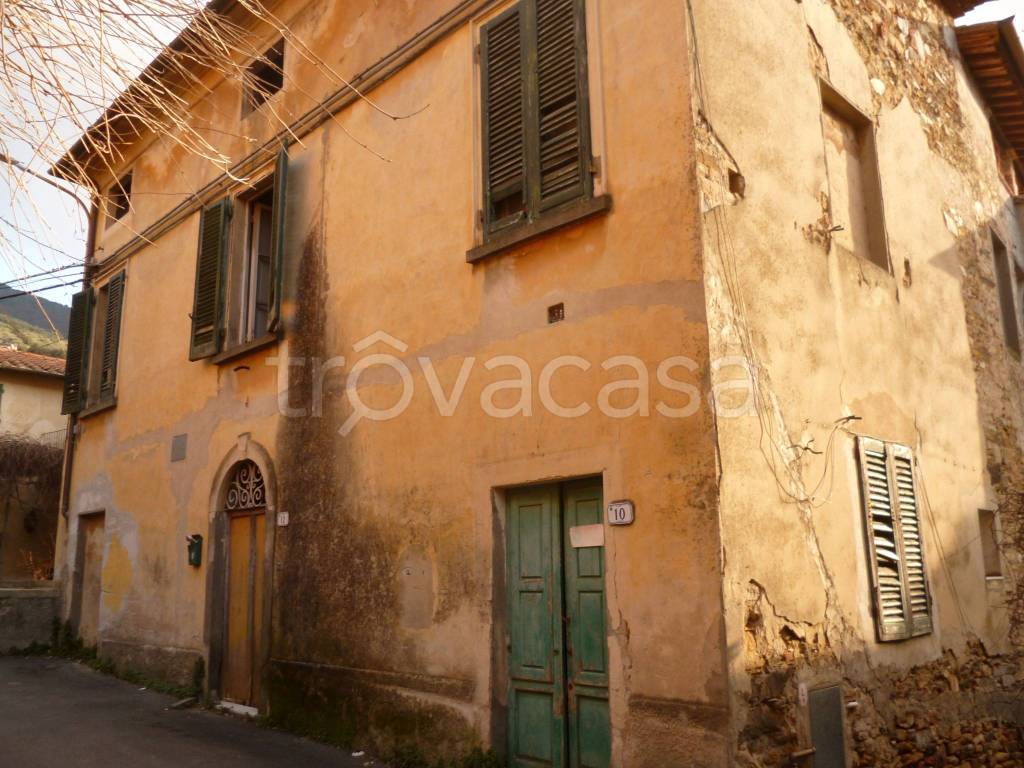 Casale in vendita a Calci via Eugenio iii, 4