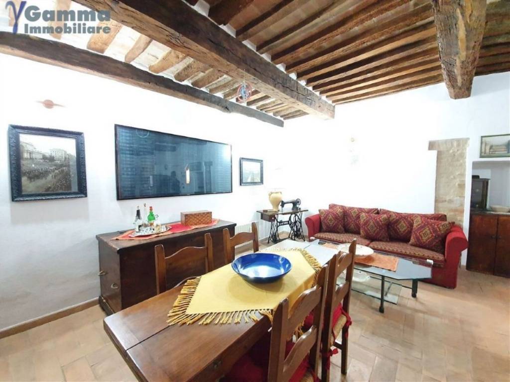 Appartamento in vendita a Magliano in Toscana via Giuseppe Garibaldi