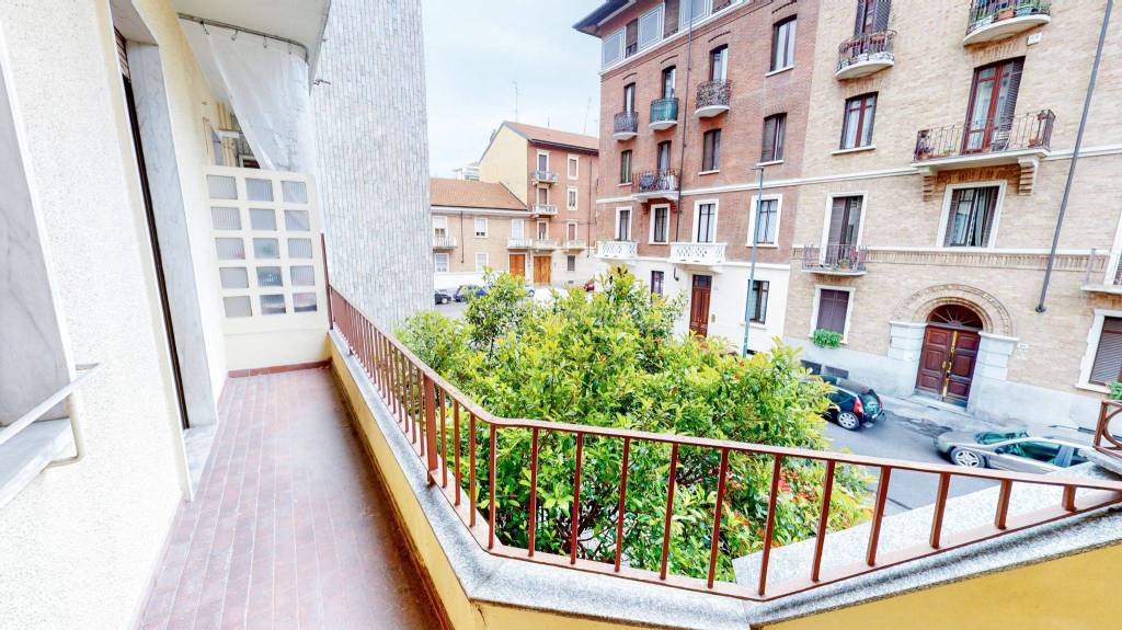 Appartamento in vendita a Torino via Carlo Castelnuovo delle Lanze 15