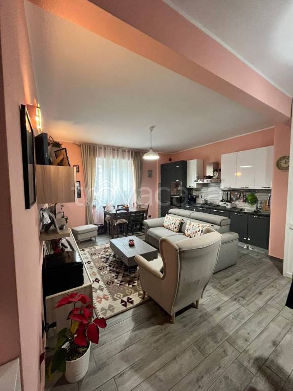 Appartamento in vendita a Pinerolo via Brunone Lanteri, 36