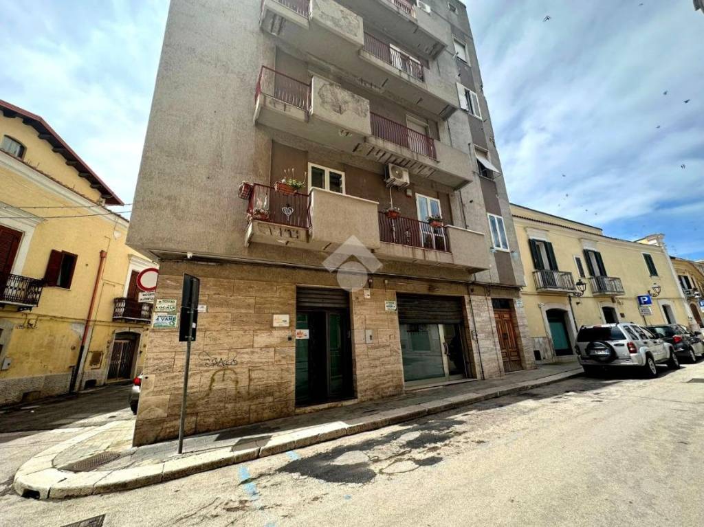 Appartamento in vendita a San Severo via Angelo Fraccacreta, 47