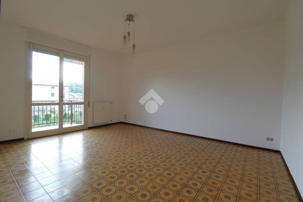 Appartamento in vendita a Veduggio con Colzano via Montello, 20