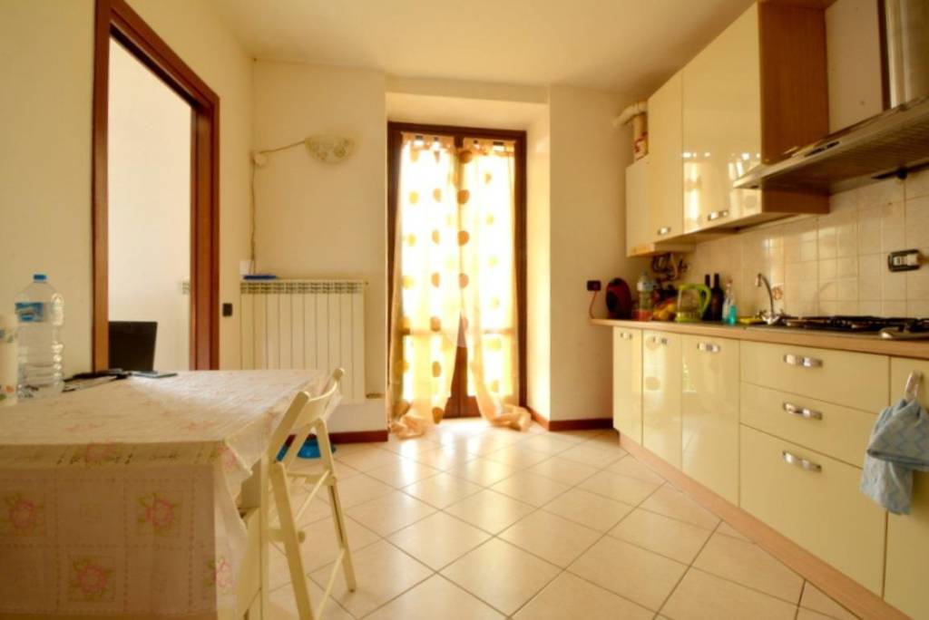 Appartamento in vendita a Cornate d'Adda via Porta Luigi, 12