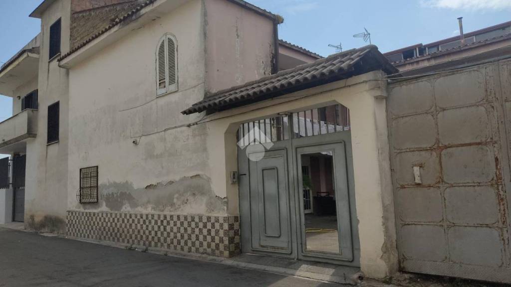 Casa Indipendente in vendita a San Cipriano d'Aversa via Monviso, 11