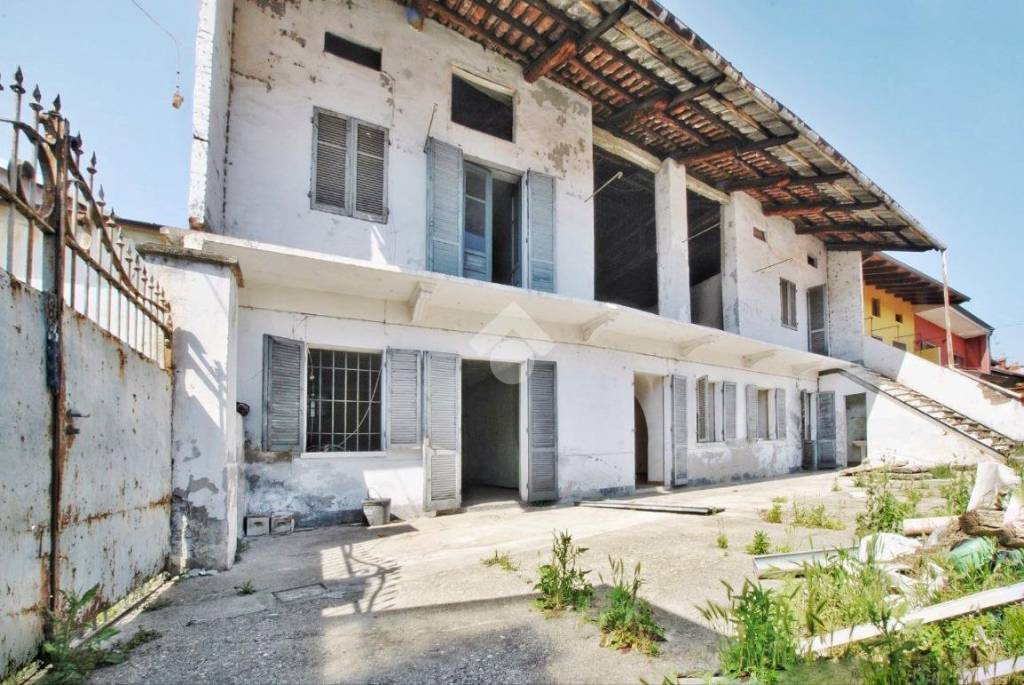 Casa Indipendente in vendita a Cigliano via s. Francesco, 31