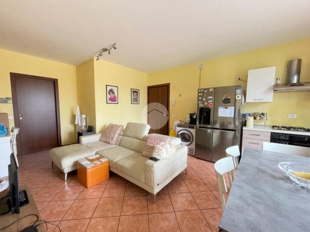 Appartamento in vendita a Mairano piazza Europa