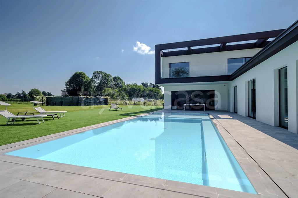 Villa in vendita ad Agrate Brianza via Cassignolo, 37