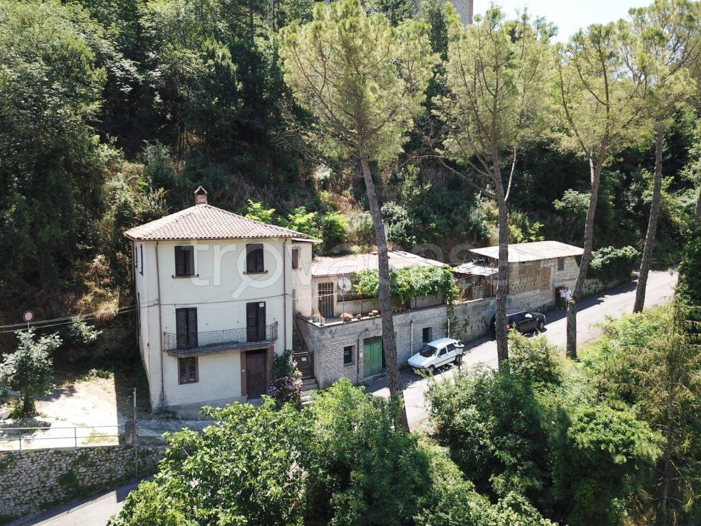 Casa Indipendente in vendita a Contigliano via Francesco Solidati Tiburzi