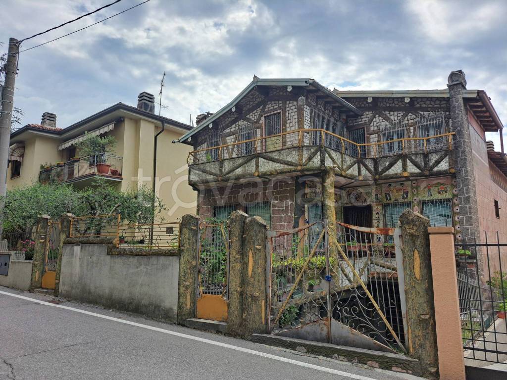 Villa in vendita a Botticino via Carini