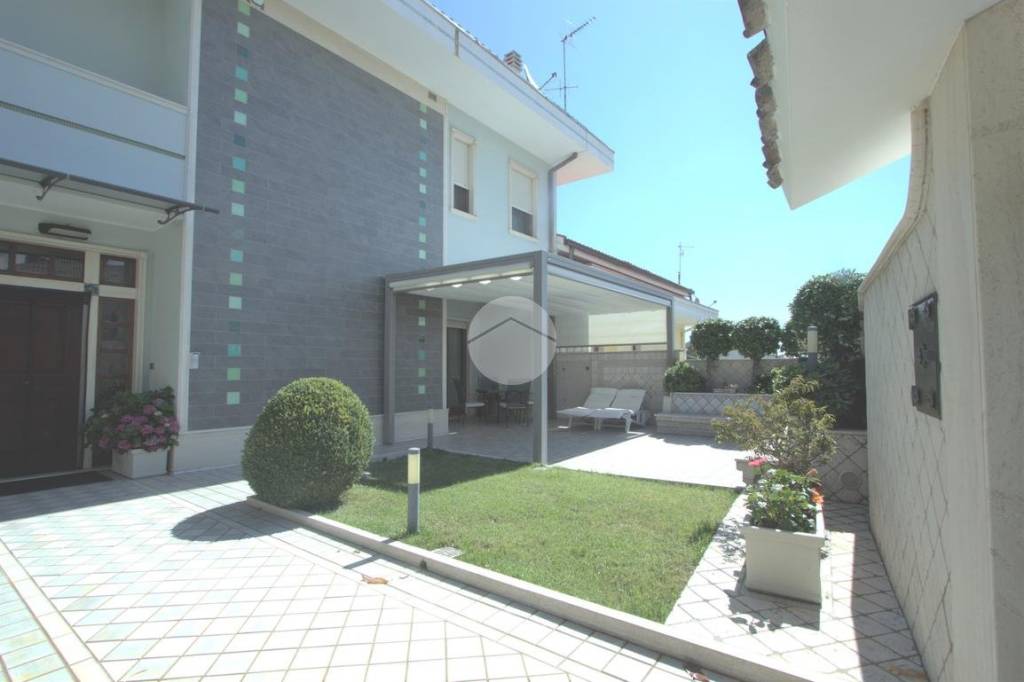 Villa in vendita a Pescara via monte carmelo, 116