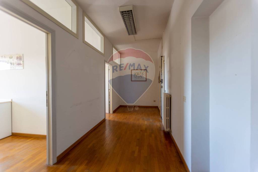 Appartamento in vendita a Jesi corso Giacomo Matteotti, 31