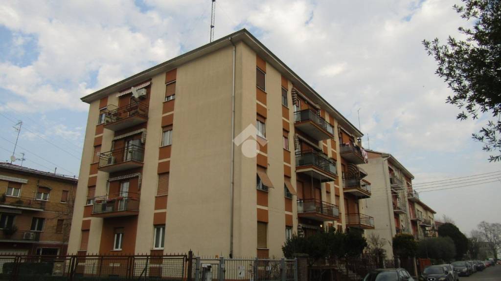 Appartamento in vendita a Parma via Alceste de Ambris, 17