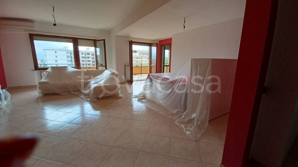 Appartamento in vendita a Frosinone via Fedele Calvosa