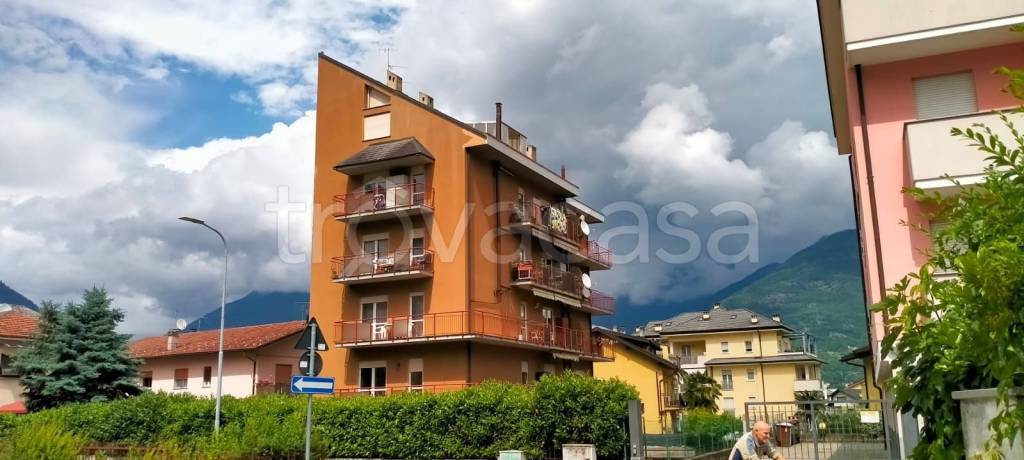 Appartamento in in vendita da privato a Domodossola via Alessandro Manzoni, 39