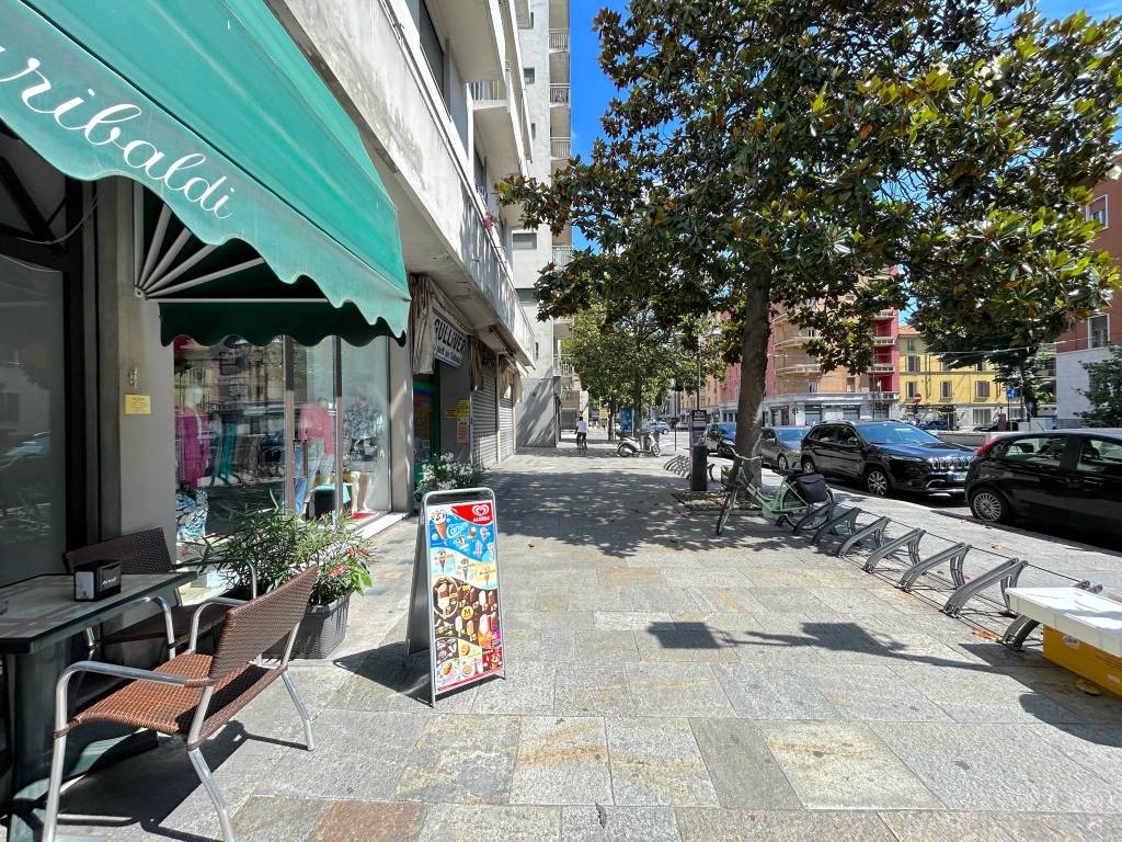 Bar in vendita a Parma strada Giuseppe Garibaldi, 46H