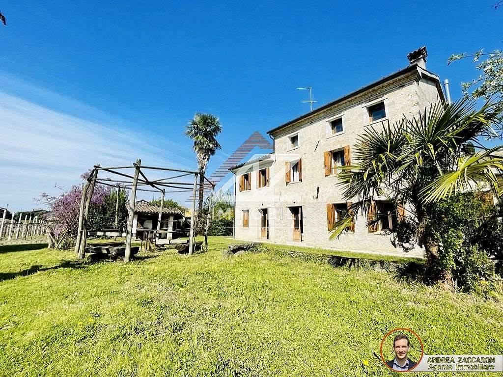 Casa Indipendente in vendita a Farra di Soligo via Brigata Mazzini