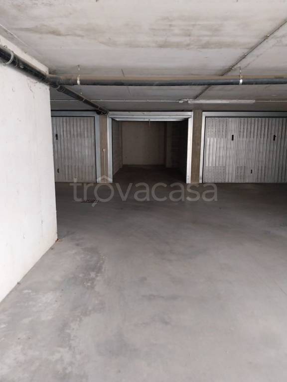 Garage in vendita a Erbusco via Tajardino, 2