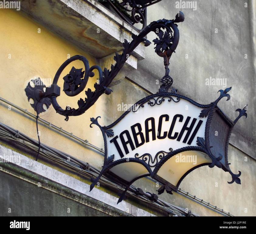 Tabaccheria in vendita a Vicenza piazza dei Signori