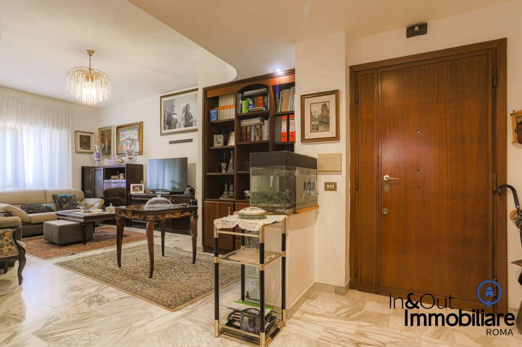 Appartamento in vendita a Roma via Vincenzo Vela, 53