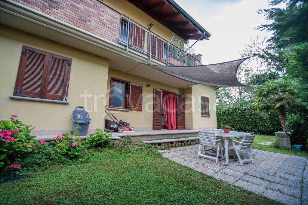 Villa a Schiera in vendita a Settimo Torinese frazione Mezzi Po