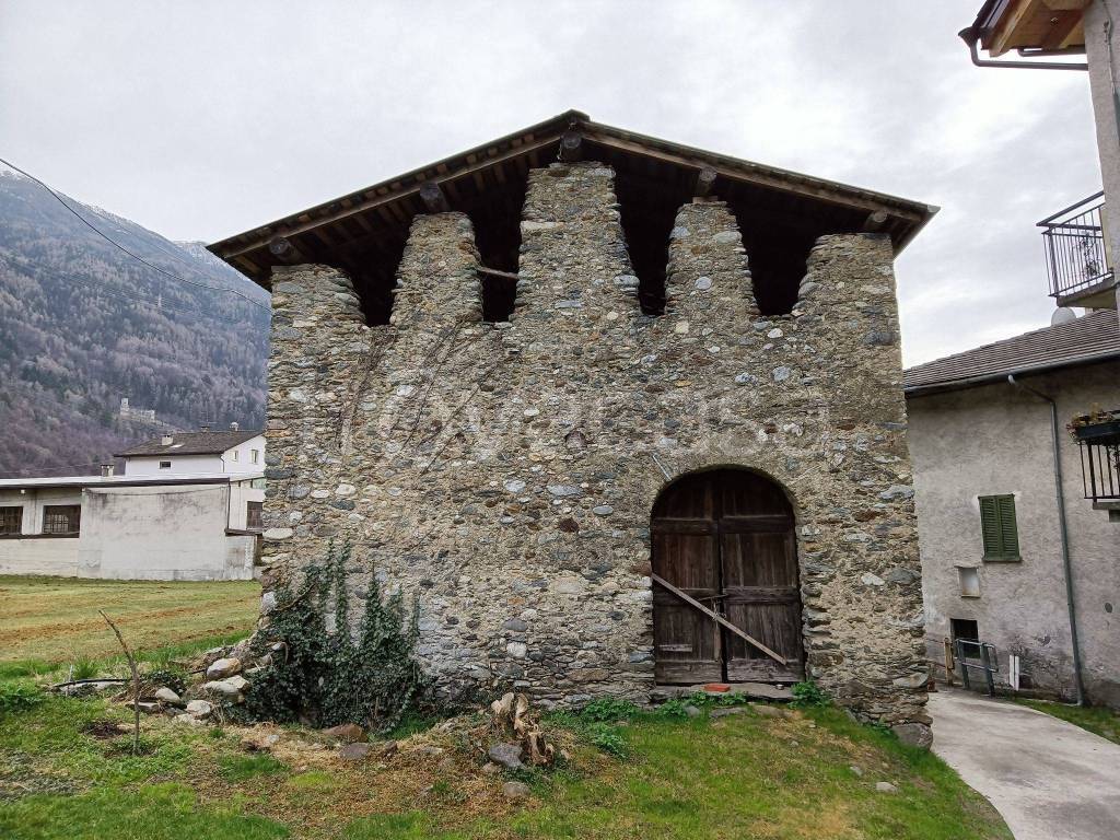Casa Indipendente in in vendita da privato a Mazzo di Valtellina via Parusci