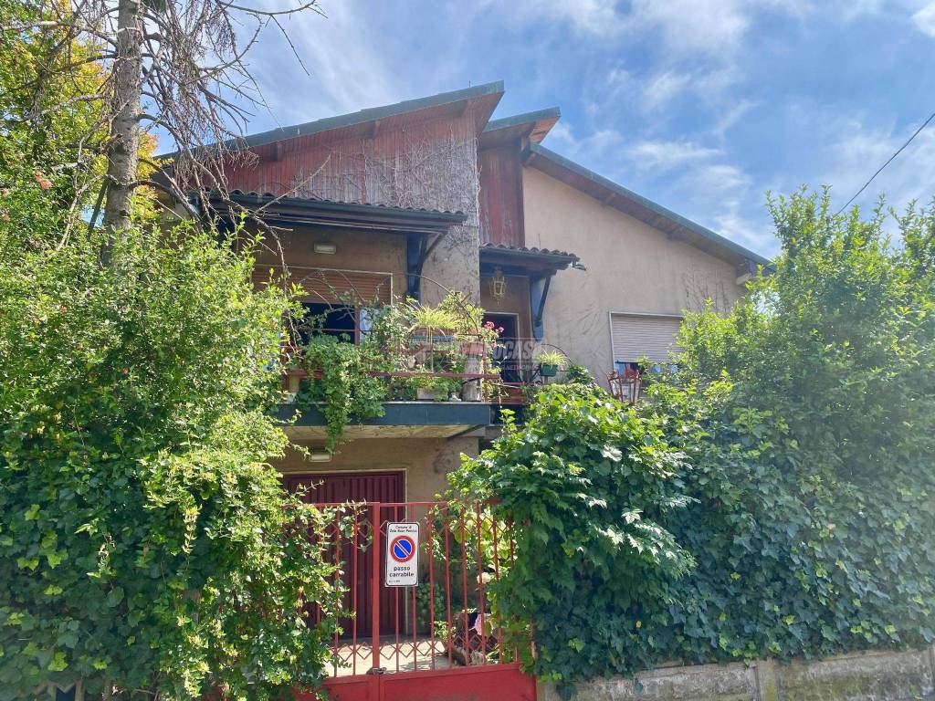 Villa in vendita a Zelo Buon Persico via 4 Novembre 4