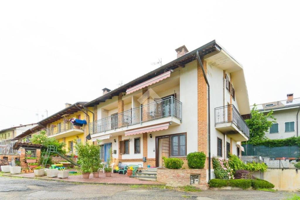 Casa Indipendente in vendita ad Arignano via Tetti Chiaffredo, 13
