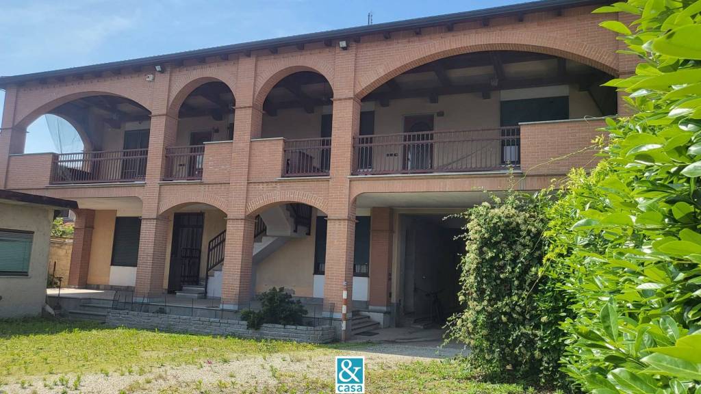Villa Bifamiliare in vendita a Villanova Solaro via Moretta