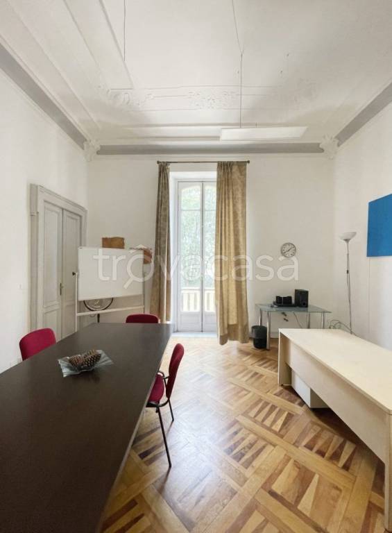 Ufficio in in affitto da privato a Torino via Paolo Sacchi, 26
